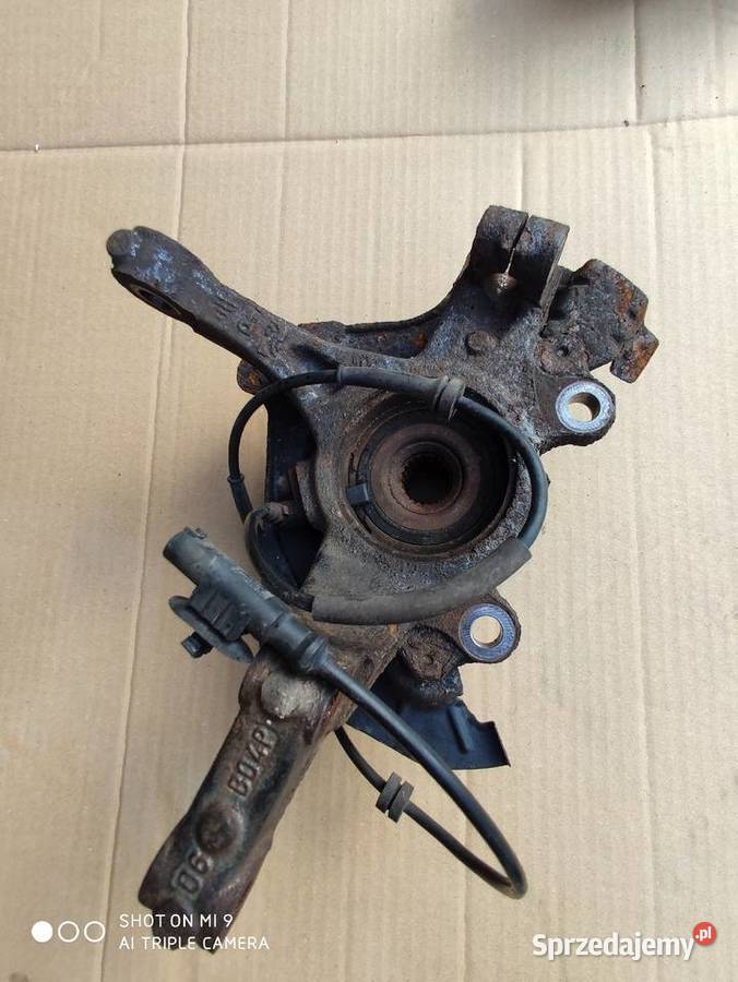 Zwrotnica fiat grande Punto prawy przód łożyska kół Pszczyna