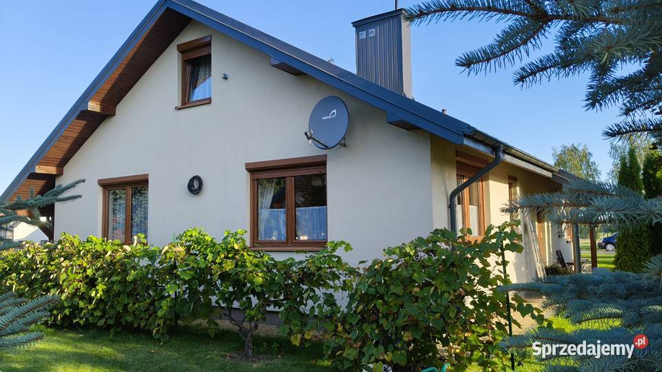 Dom z garażem wolnostojącym dwustanowiskowym i ogródek Biskupie-Kolonia