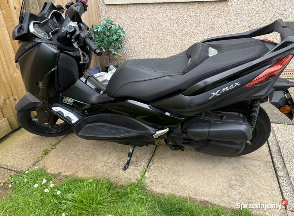 Yamaha x-max 125