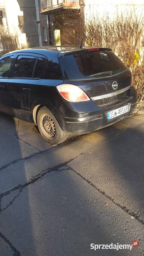 Sprzedam Opel astra H 14 2005r benzynagaz Samochody osobowe Świebodzice