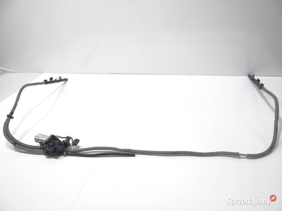 MECHANIZM DOCIĄGANIA KLAPY BAGAŻNIKA BMW E61 OE Strzyżewice