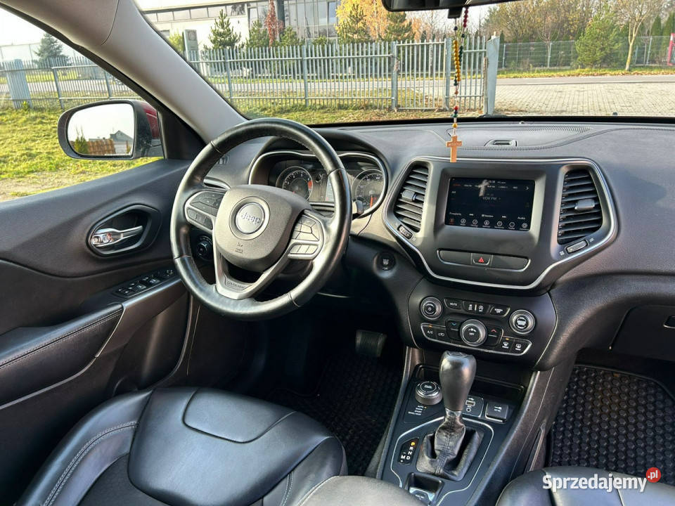 Jeep Cherokee 4x4 zadbany V 2014 nieuszkodzony