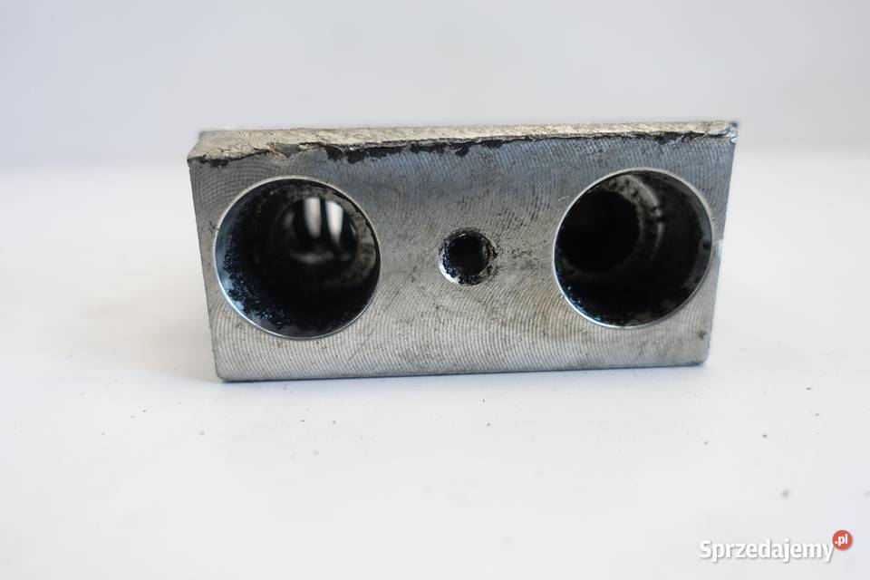 BMW F10 535 30 i TERMOSTAT OLEJU 7592723 Chełm