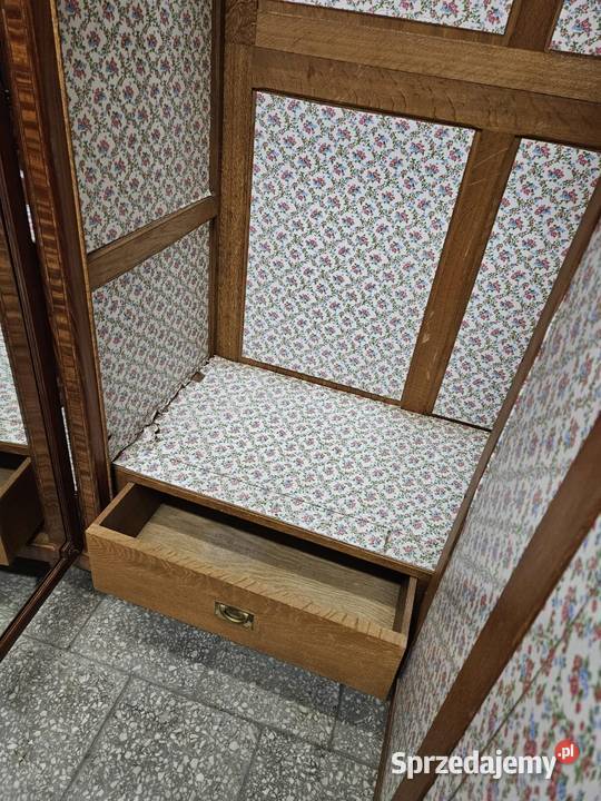 Stara francuska szafa empire