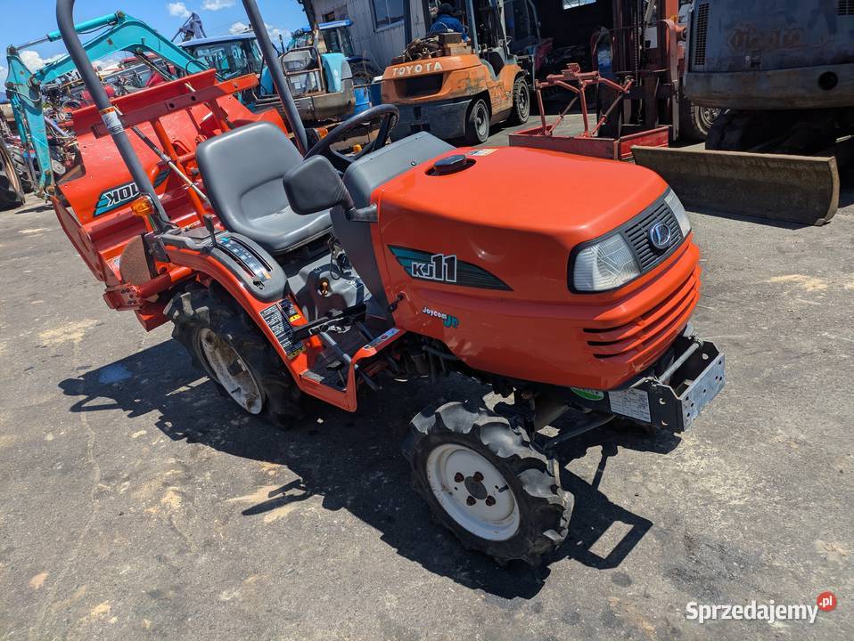 Traktor Kubota KJ11D Skała