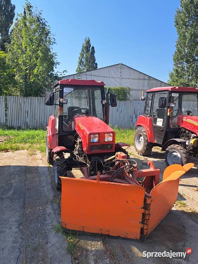Ciągnik rolniczy BZTDIA BELARUS 3204