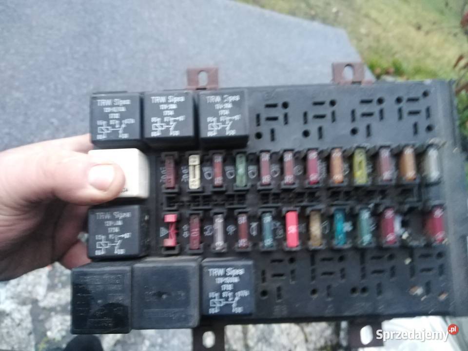 Skrzynka bezpieczników Iveco daily II 98r 25 28 Prochowice