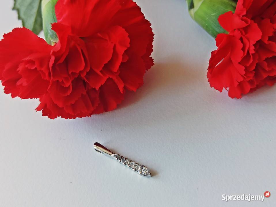 Podłużna delikatna zawieszka łezka cyrkonie mazowieckie Warszawa sprzedam