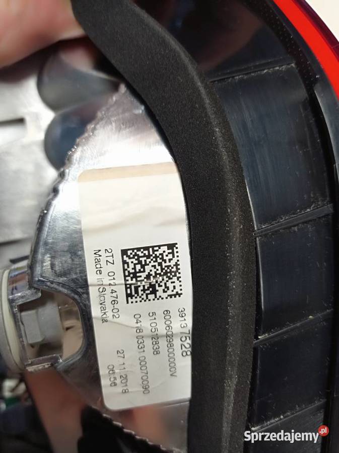 LAMPA KLAPY PRAWY TYŁ OPEL CROSSLAND 39137528 Bydgoszcz