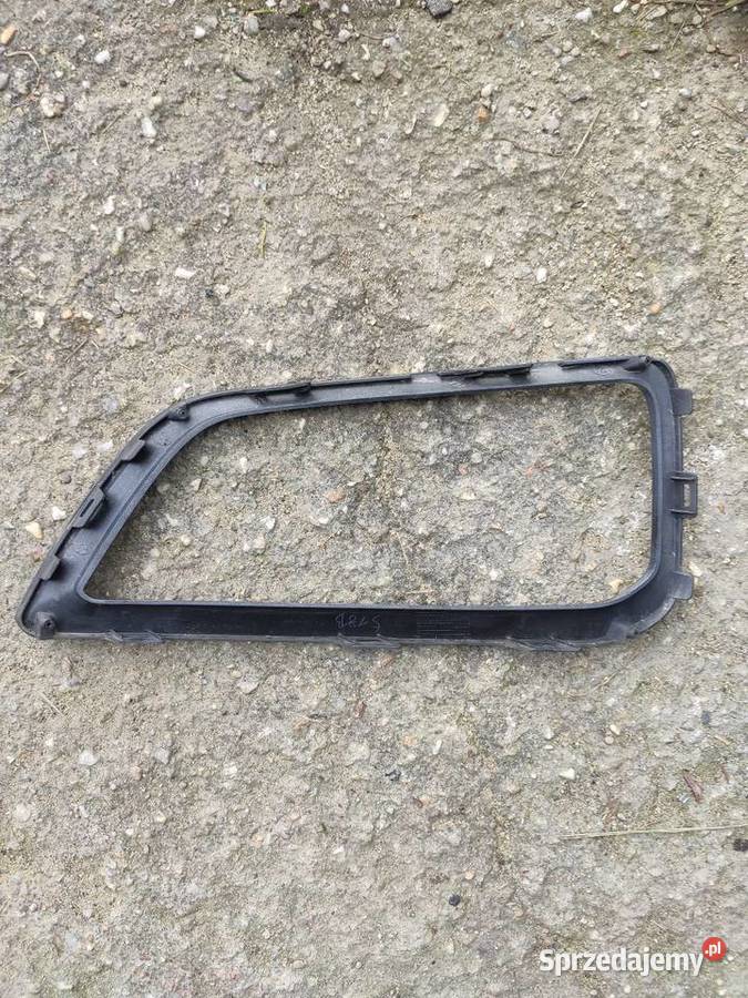 Hyundai Kona kratka ramka prawa 86564J9000 osobowe Lubań