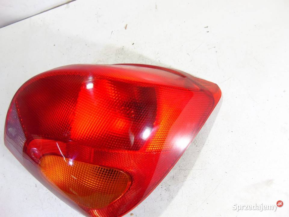 LAMPA PRAWA TYLNA TYŁ FORD FIESTA MK5