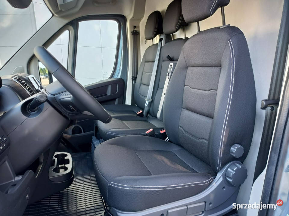 Opel Movano Opel Movano Furgon 180 L4H3 17m3 RP Opel Warszawa