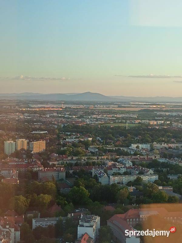 2pok 70met Wielkiej APARTAMENT W SKY TOWER Liczba pokoi 2 Wrocław sprzedam