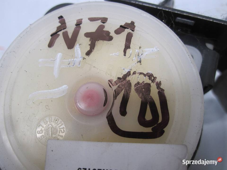 HYUNDAI ix35 I 11r pas bezpieczeństwa lewy przód sprzedam