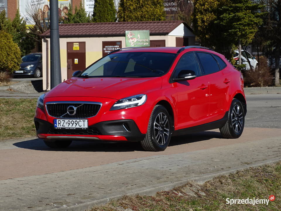 Volvo V40 Cross Country + Full LED + NAVI + Grzane fotele + ALU