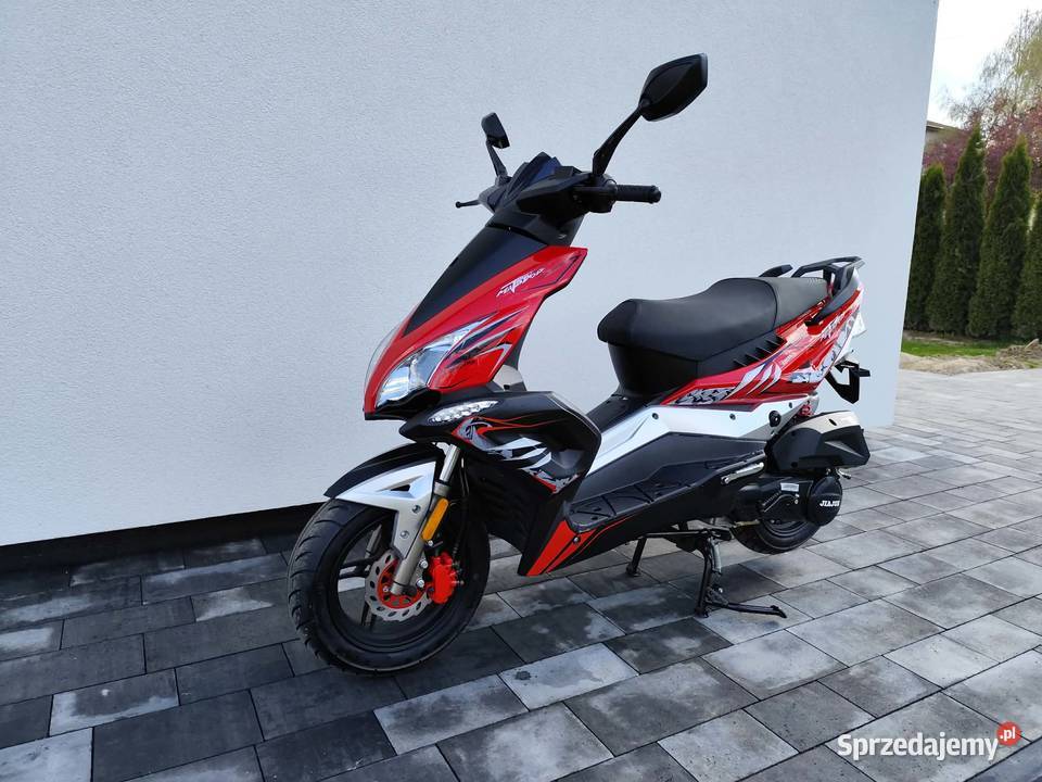 NOWY SKUTER 0 100 SPRAWNY 2026 R 125 3 Pilzno