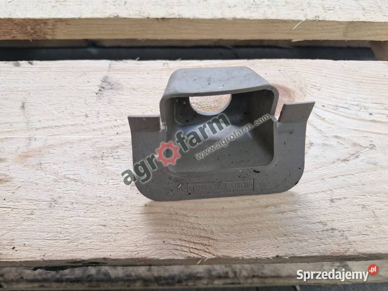 Pokrywa John Deere 6100 6400 7500