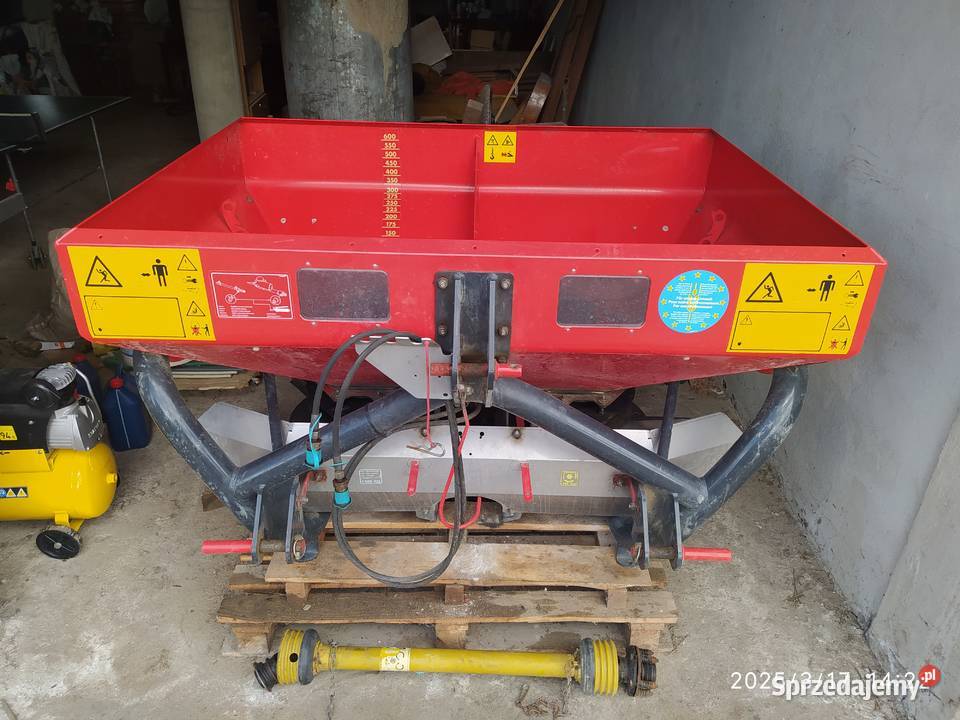 Sprzedam rozsiewacz nawozów firmy Kverneland Rozsiewacze nawozów mazowieckie Dąbrowa