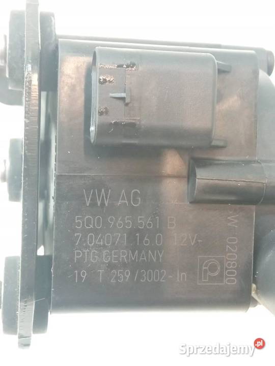 POMPA WODY OBIEGU 5Q0965561B Skoda Superb III