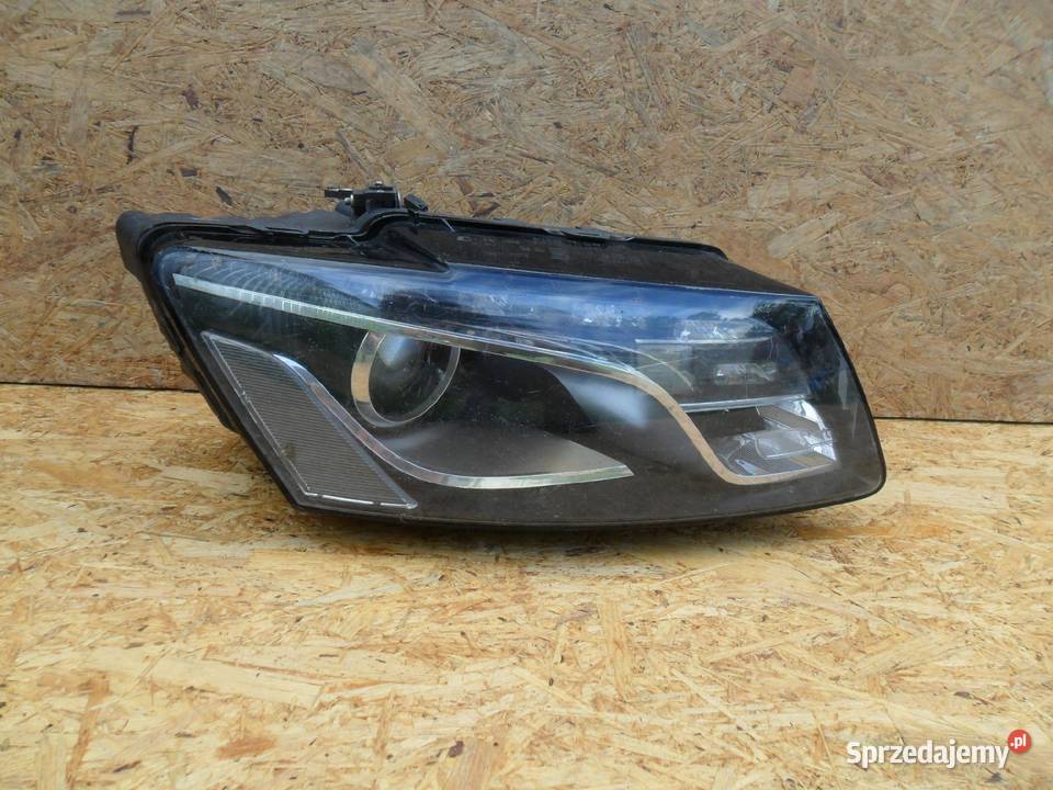 AUDI Q5 LAMPA REFLEKTOR PRAWY XENON Nowy Tomyśl