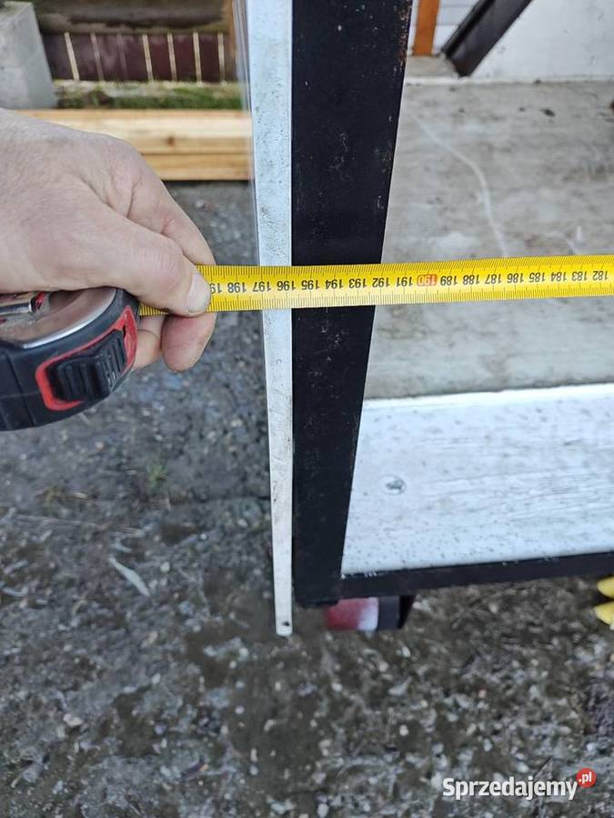 Przyczepka samochodowa do przewozu zwierząt Rok produkcji 1988 Burtowe i plandeki Krzczonów