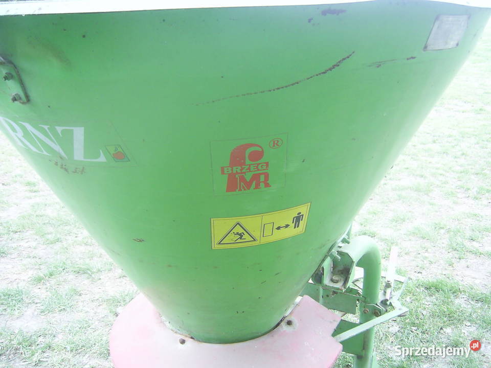 Rozsiewacz nawozów lejek Bratoszewice