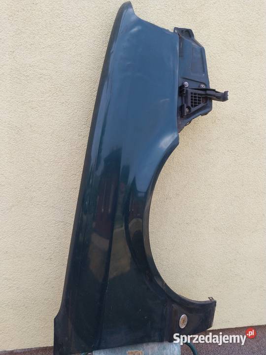 Błotnik przedni prawy AUDI Radom