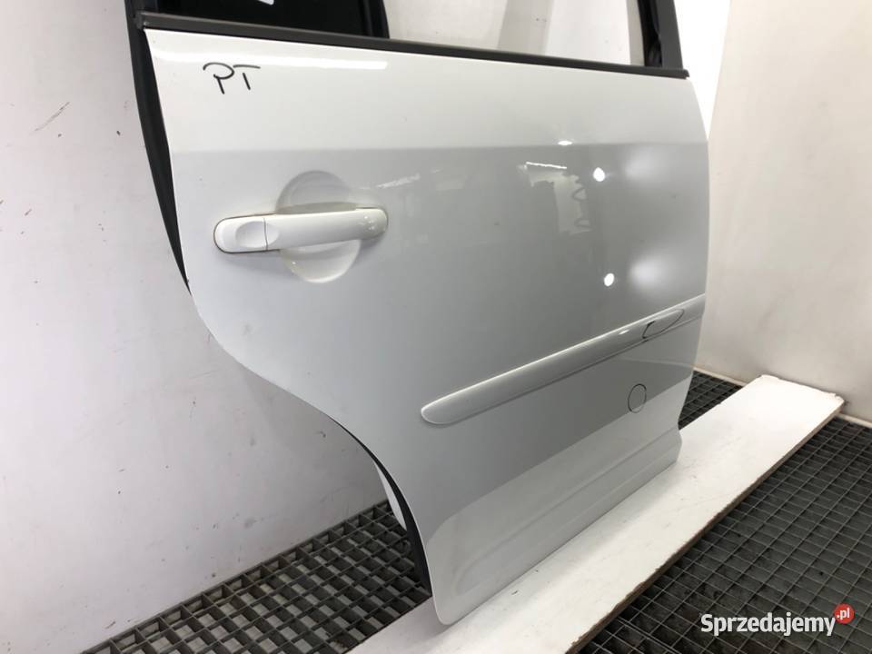 DRZWI PRAWY TYŁ VW TOURAN Minivan 0310 podkarpackie