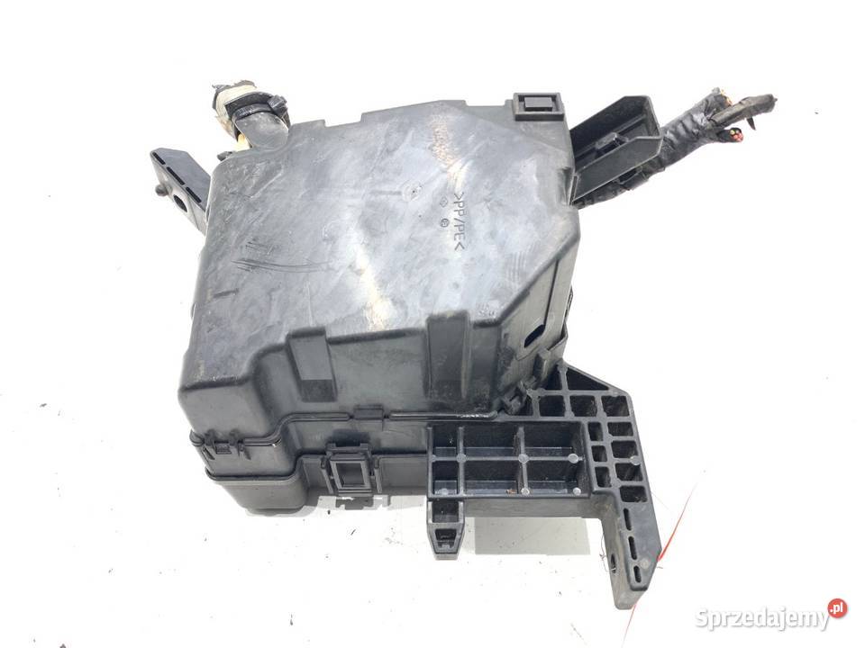 SKRZYNKA BEZPIECZNIKÓW SUZUKI SX4 Crossover 16