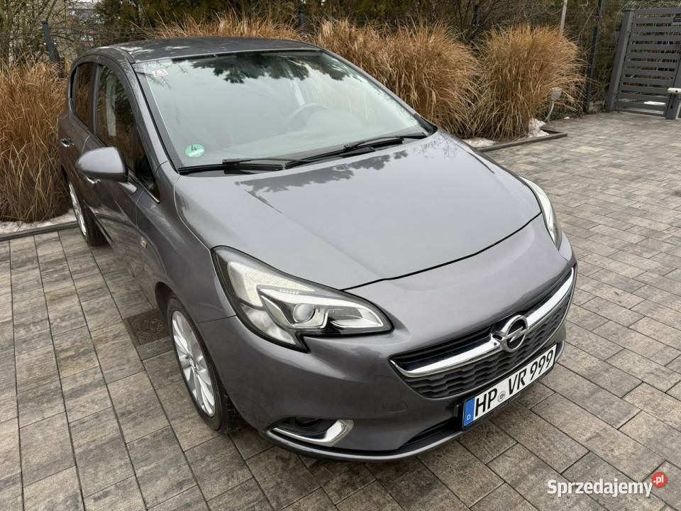 Opel Corsa Opel Corsa 14 Niski oryginalny światła przeciwmgielne Samochody osobowe Poznań