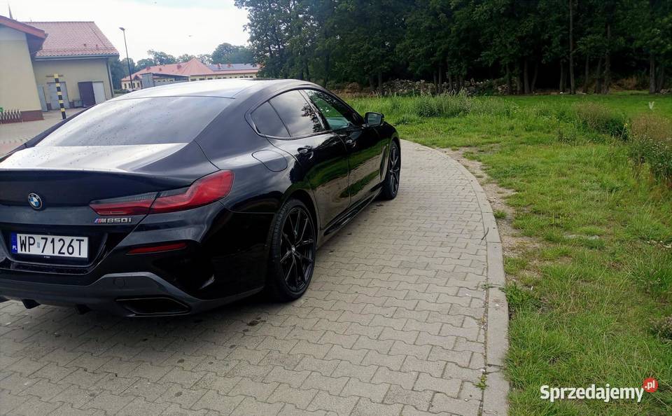 Piękna czarna perełka BMW M850I XDRIVE produkcji