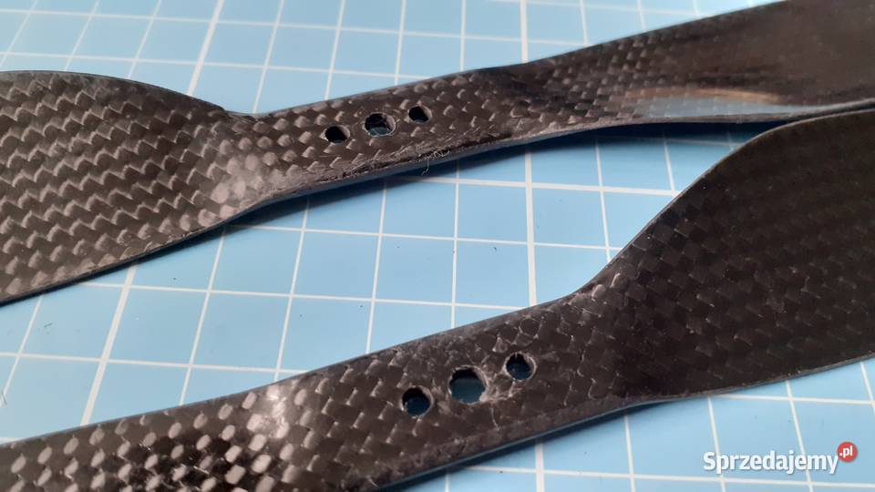 4 śmigła 12 z włókna węglowego RM2236 Szczecinek
