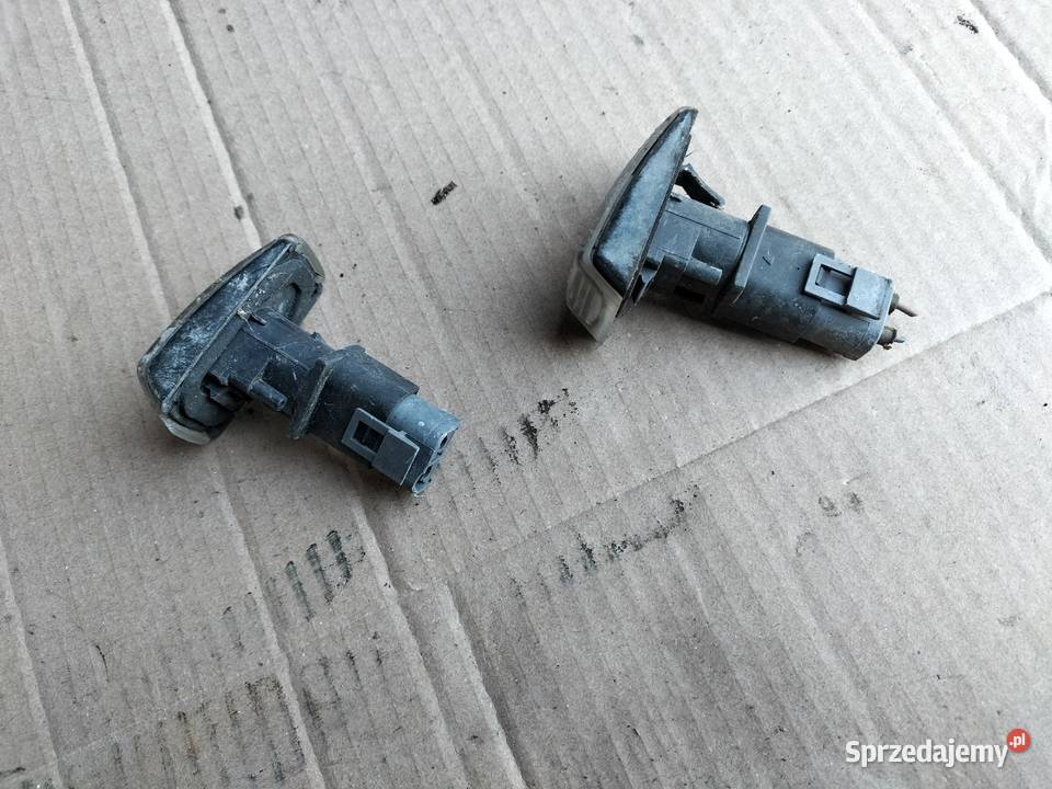 Volvo V40 S40 KIERUNKOWSKAZ Kierunkowskazy Kamień-Kolonia sprzedam