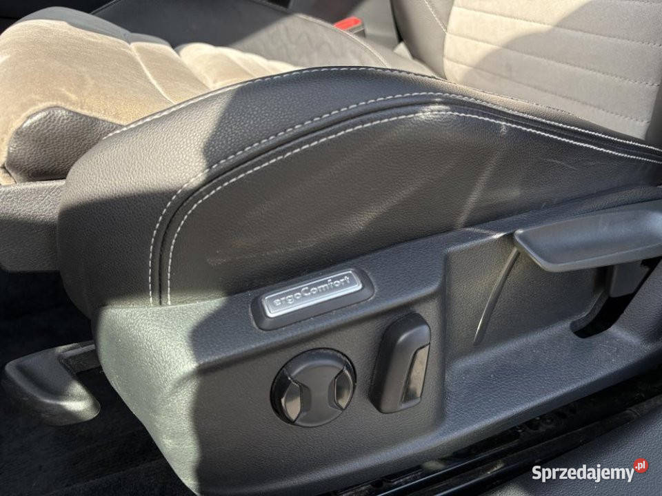 Volkswagen Passat 2016r Salon Bogate Wnętrze Warszawa