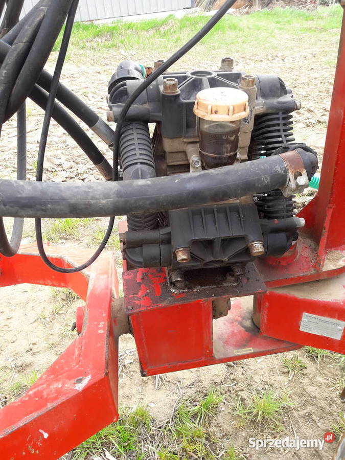 Opryskiwacz ciągany 2000l hydrauliczny 15m Opryskiwacze Łopiennik Dolny-Kolonia