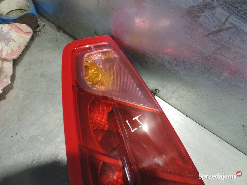 FIAT GRANDE PUNTO LAMPA LEWY TYŁ 5D Nowy Sącz
