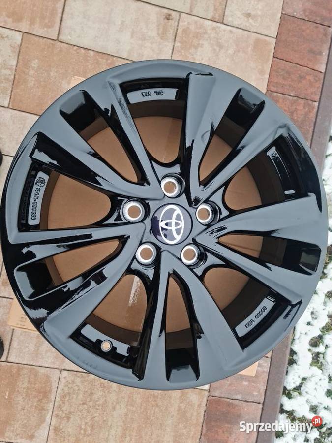 Nowe felgi 17 5X1143 Toyota RAV4 Auris Corolla Pilzno