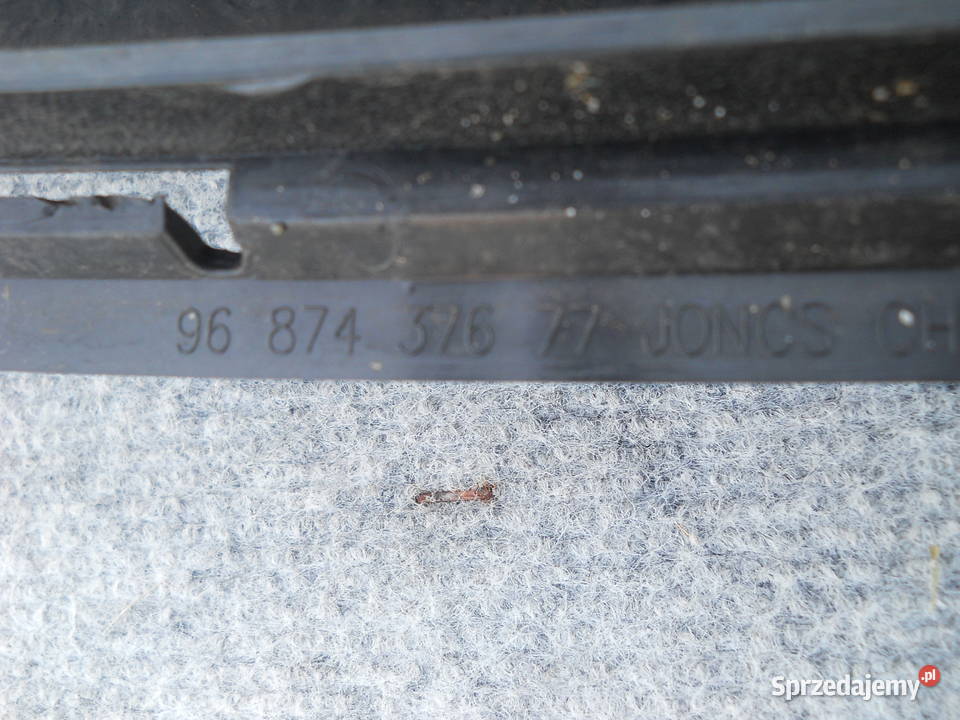 PEUGEOT 5008 KRATKA ZDERZAKA osobowe dolnośląskie