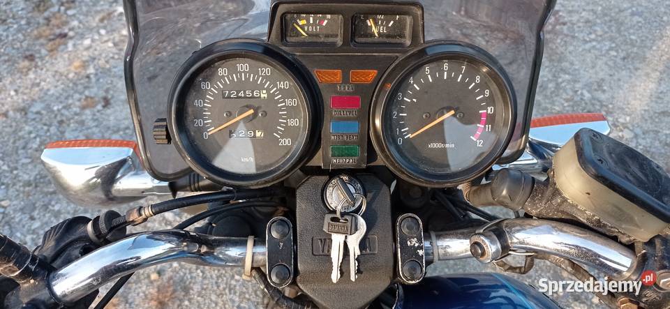 Yamaha xj 550 japoński klasyk baza na CAFE RACER Yamaha Sieradz