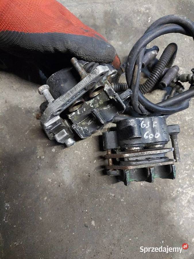 Suzuki gsf 600 Bandit zacisk przód tył zaciski sprzedam