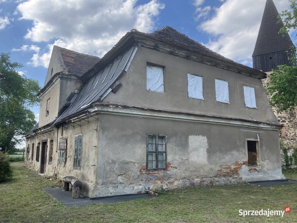 Zabytkowy dom z1771 roku do remontu asfalt Przecław
