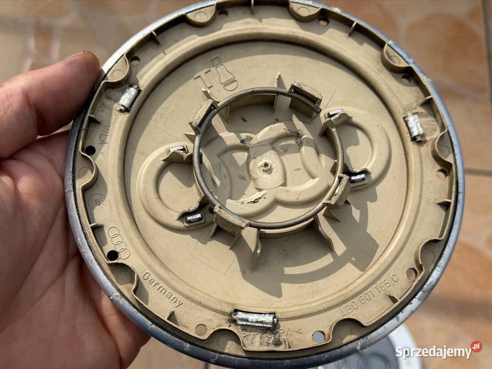 Dekielki felg aluminiowych Audi 4 Dekielki