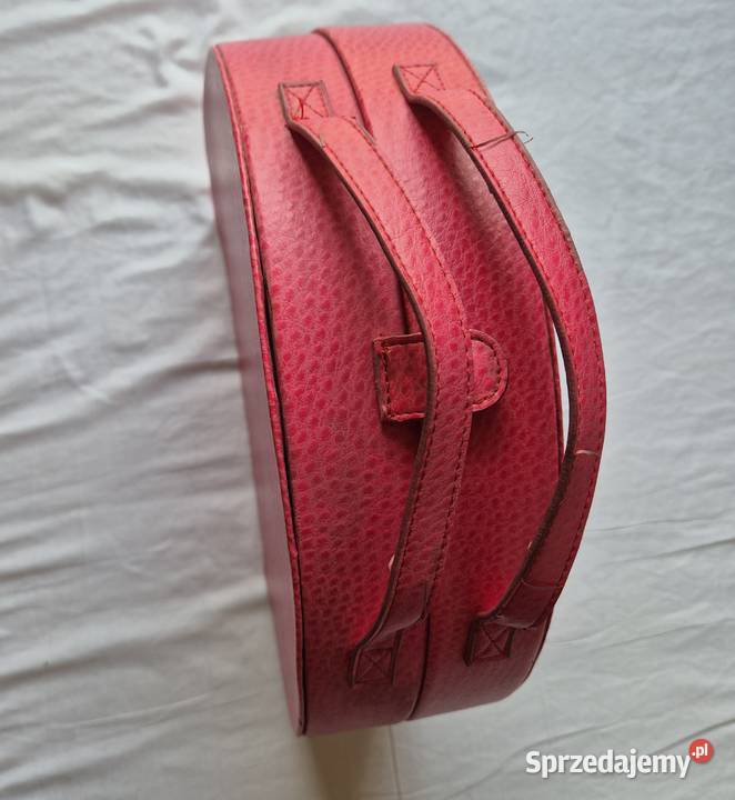 Stylowy kuferek na kosmetyki i pędzle