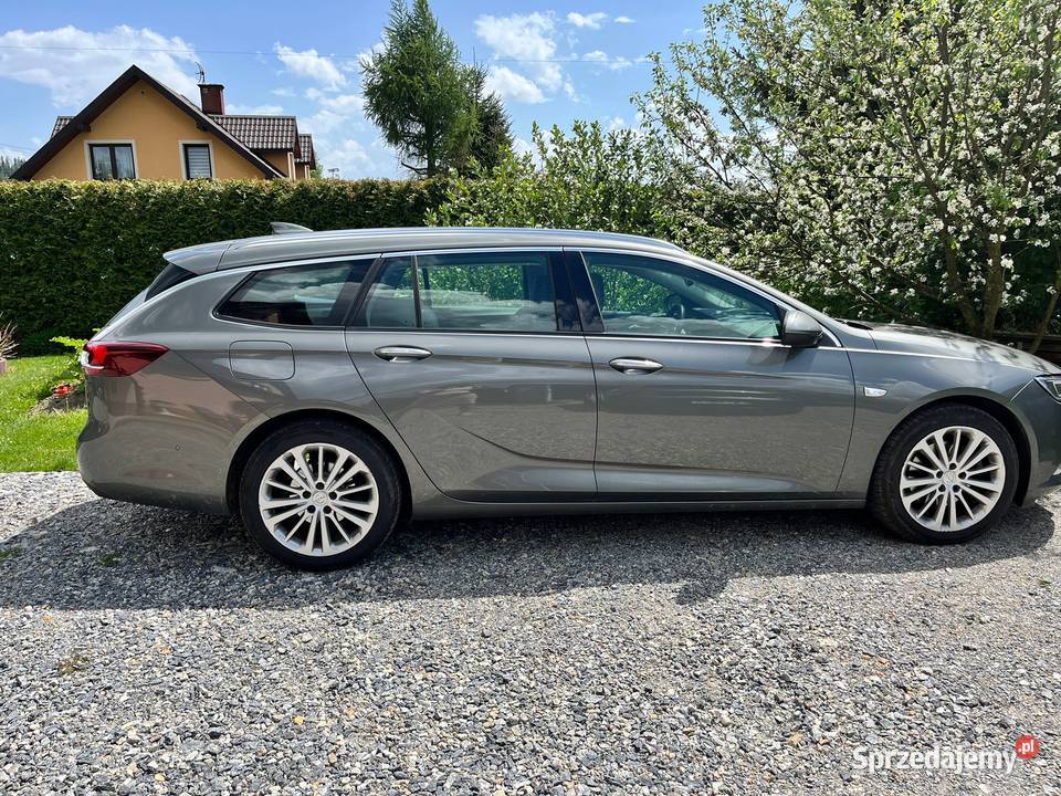 Opel Insignia B Sports Tourer 2017r Najbogatsza Samochody osobowe