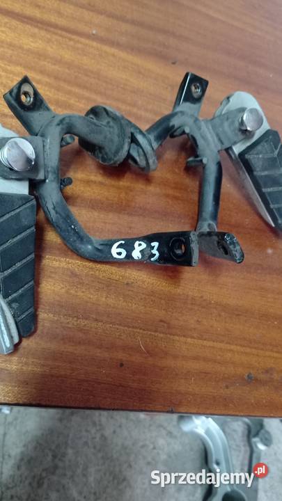 Podnóżki pasażera SYM 250 skuter Łubno