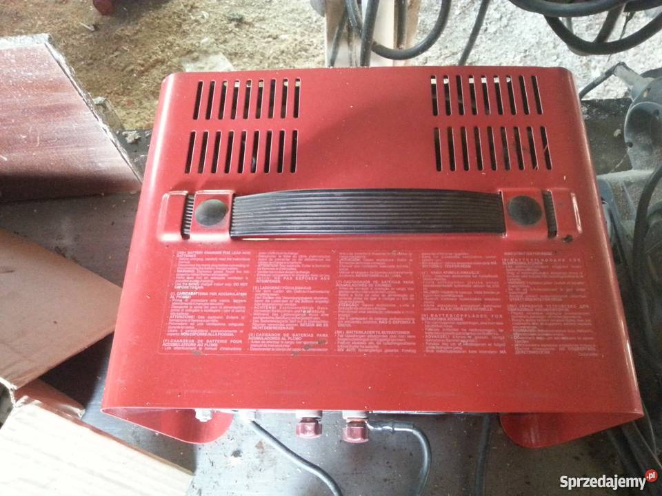 Prostownik z funkcją rozruchu LEADER 220 Lipa