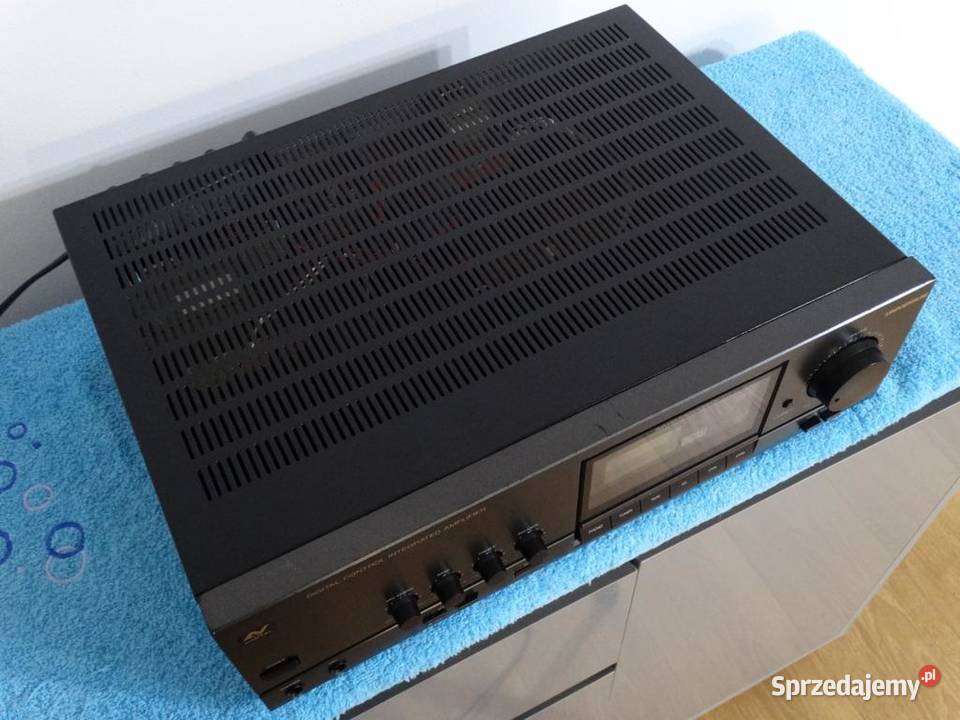 Wzmacniacz Universum 440 wat sprawny i mocny Jasło sprzedam