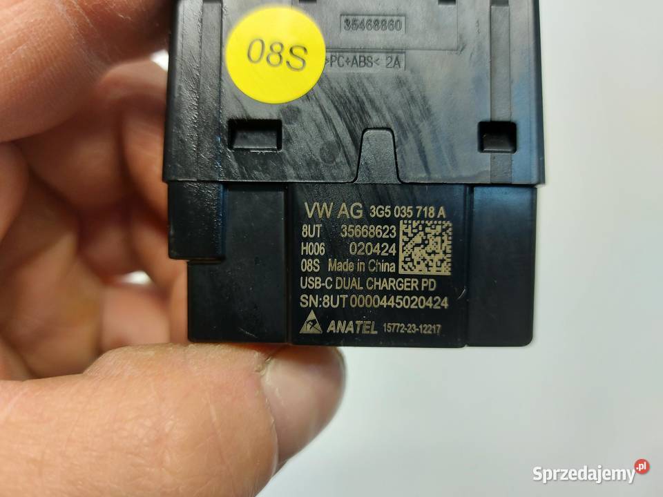 Ford Explorer VII R2KB GNIAZDO USB