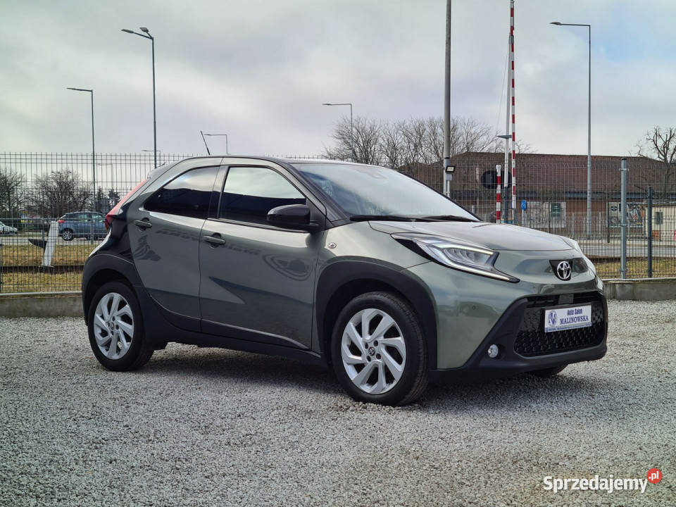 Toyota Aygo X Navi 2xPDC Kamera Grzane Fotele centralny zamek