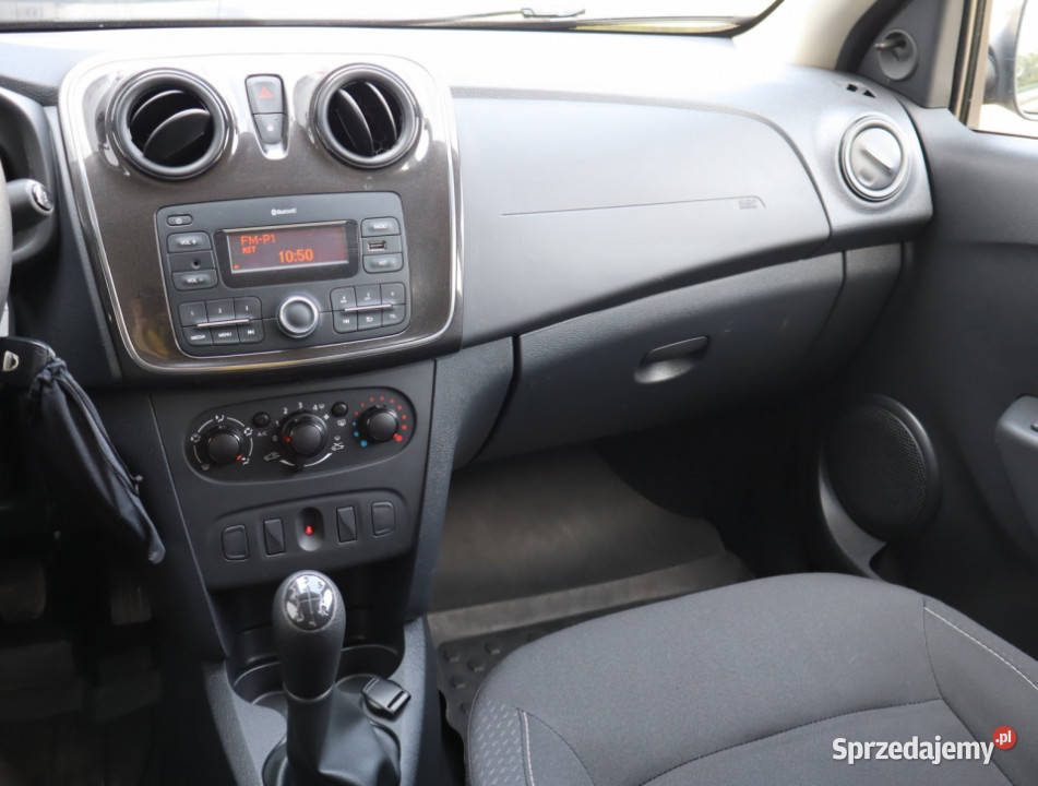 Dacia Sandero 10 SCe radio Piaseczno